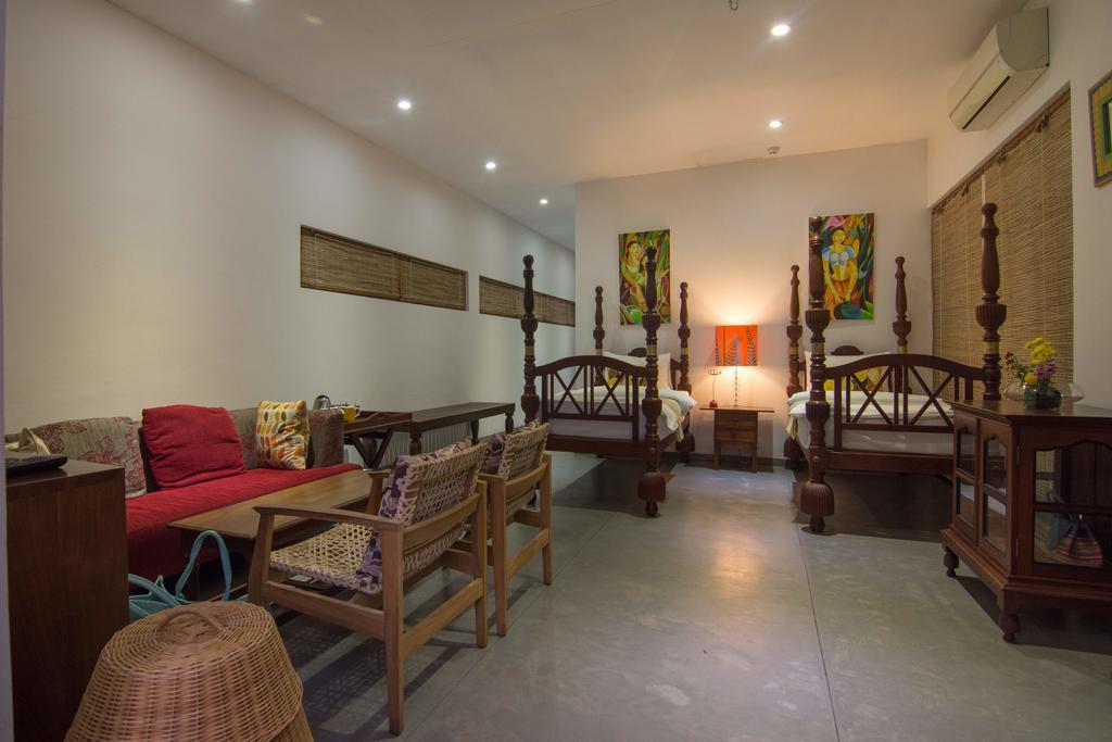 The Elephant Stables Kandy Exterior photo