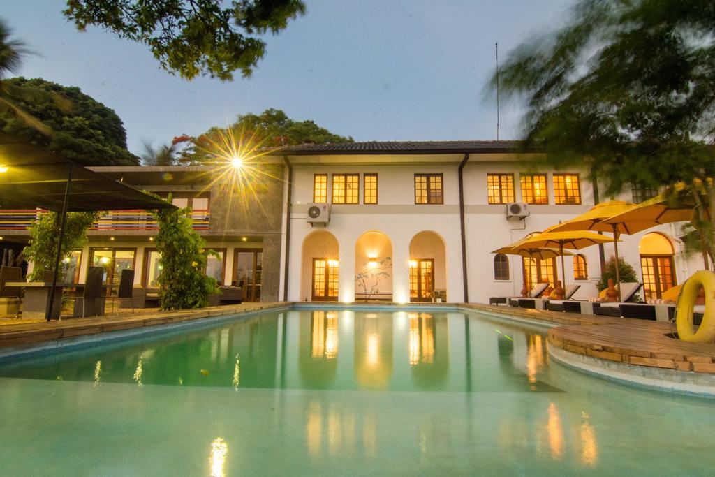 The Elephant Stables Kandy Exterior photo