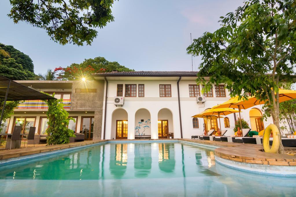 The Elephant Stables Kandy Exterior photo