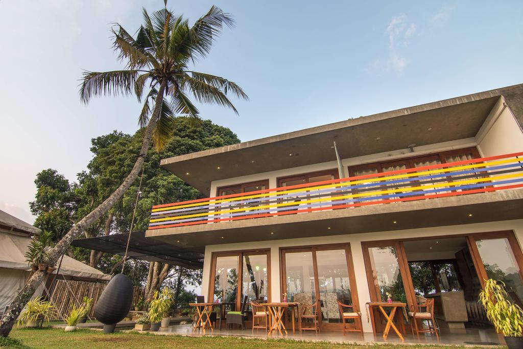 The Elephant Stables Kandy Exterior photo